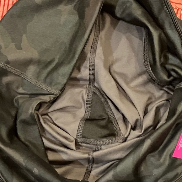 Athletic Works women’s size large NWT camo leggings - Picture 10 of 16